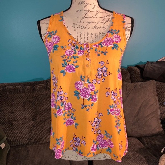 🎉4 for $20 Pink Rose Floral Tank, Small - Picture 1 of 6